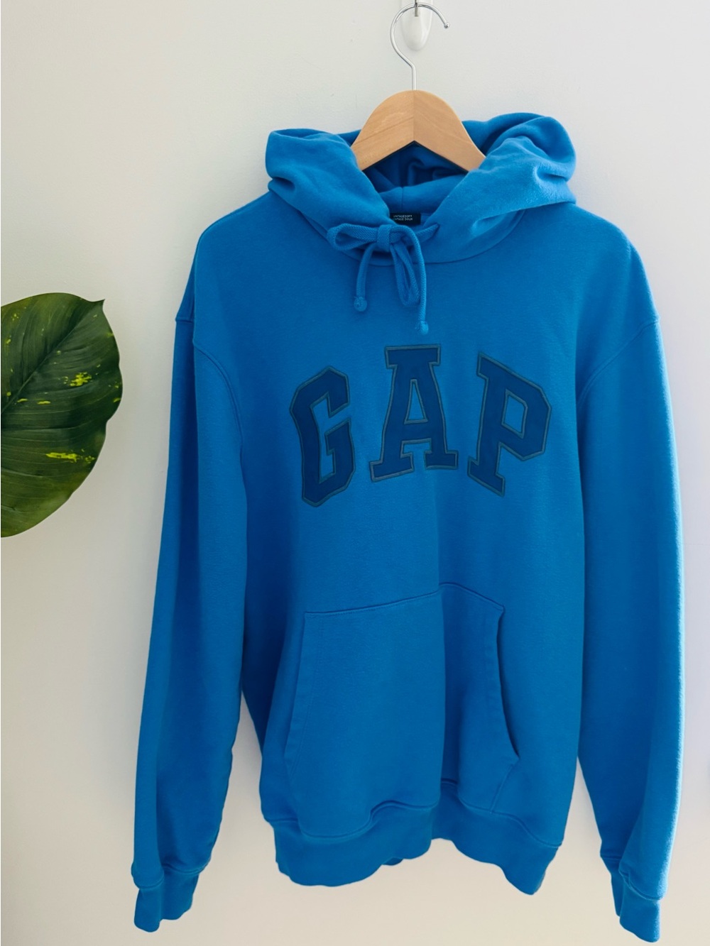 GAP | Blue Logo Pullover Hoodie Size Medium